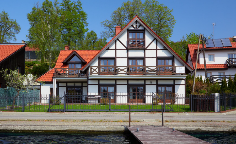 Vila ant ežero Mikołajki poilsio apartamentai prie Mozūrų ežero Lenkijoje